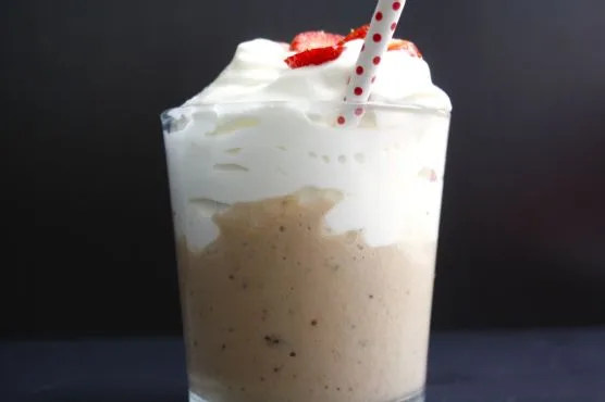 Банановый молочный коктейль с Milo
